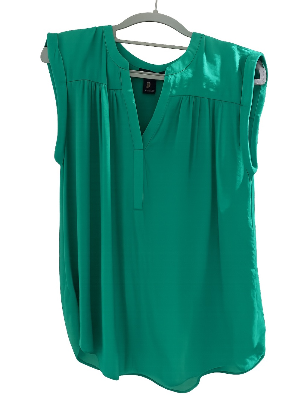 Rachel Roy Short sleeve V-Neck Dressy Blouse in a beautiful emerald green